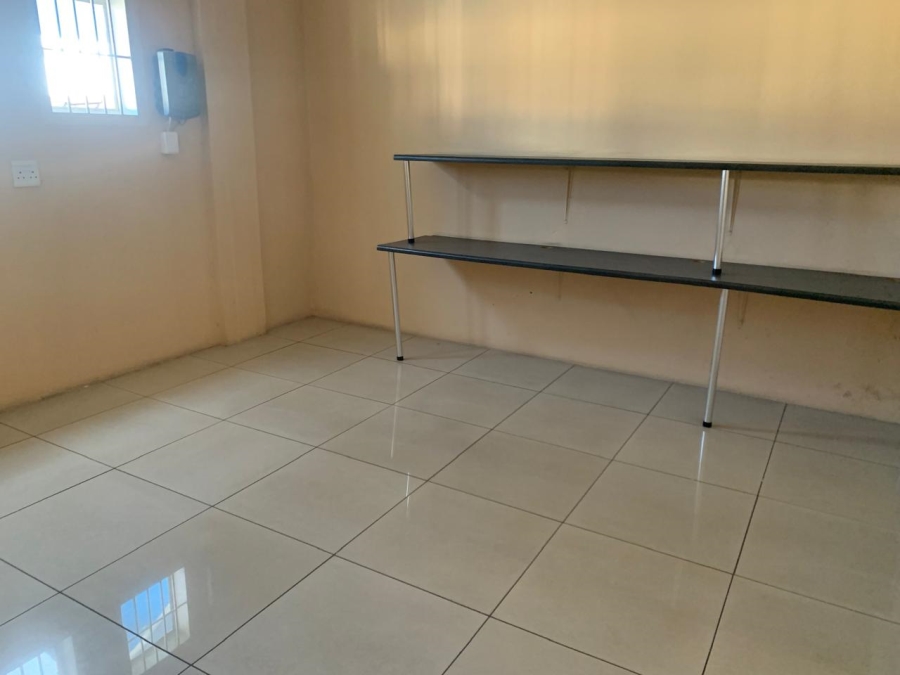 To Let commercial Property for Rent in Hamilton Free State